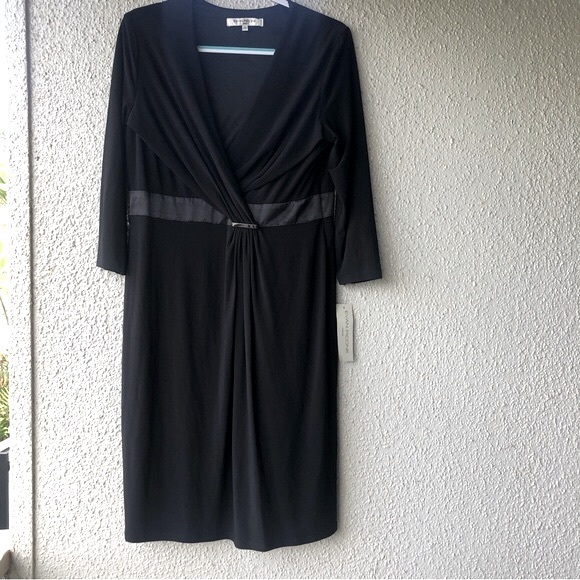 Evan-Picone Black V-Neck Dress gathers in the front size 14 NWT - Picture 2 of 13
